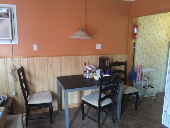 Cabin, Kitchen | In-room dining