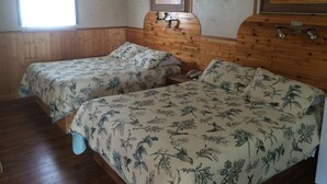 Cabin, Kitchen - Fort Motel (Fort Macleod)