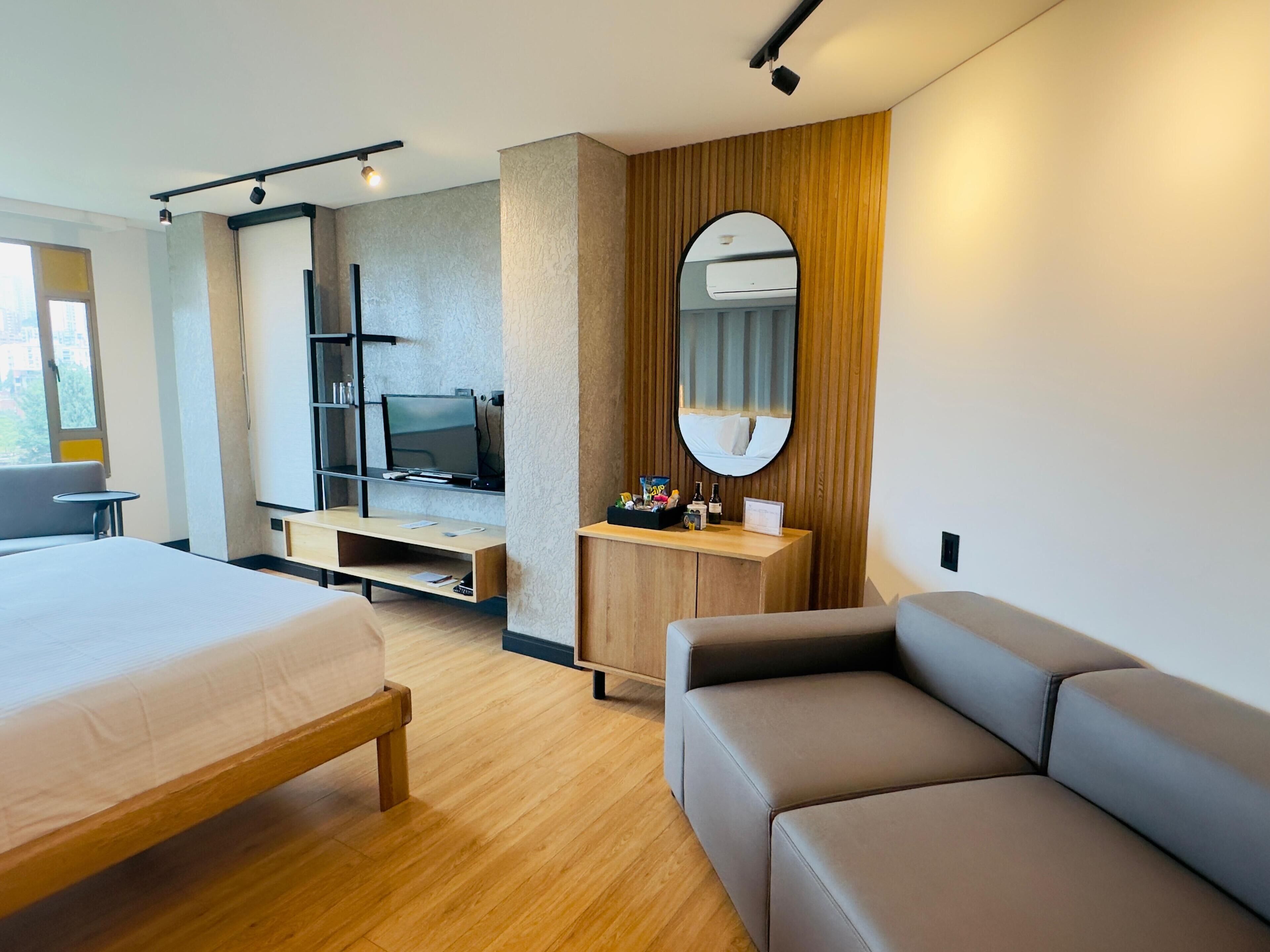 32-inch lcd tv with cable channels, tv