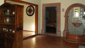 Interior detail - Casa Los Relojes (San Miguel de Allende)