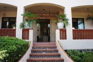 Property entrance - Quinta Elvira (Cuernavaca)