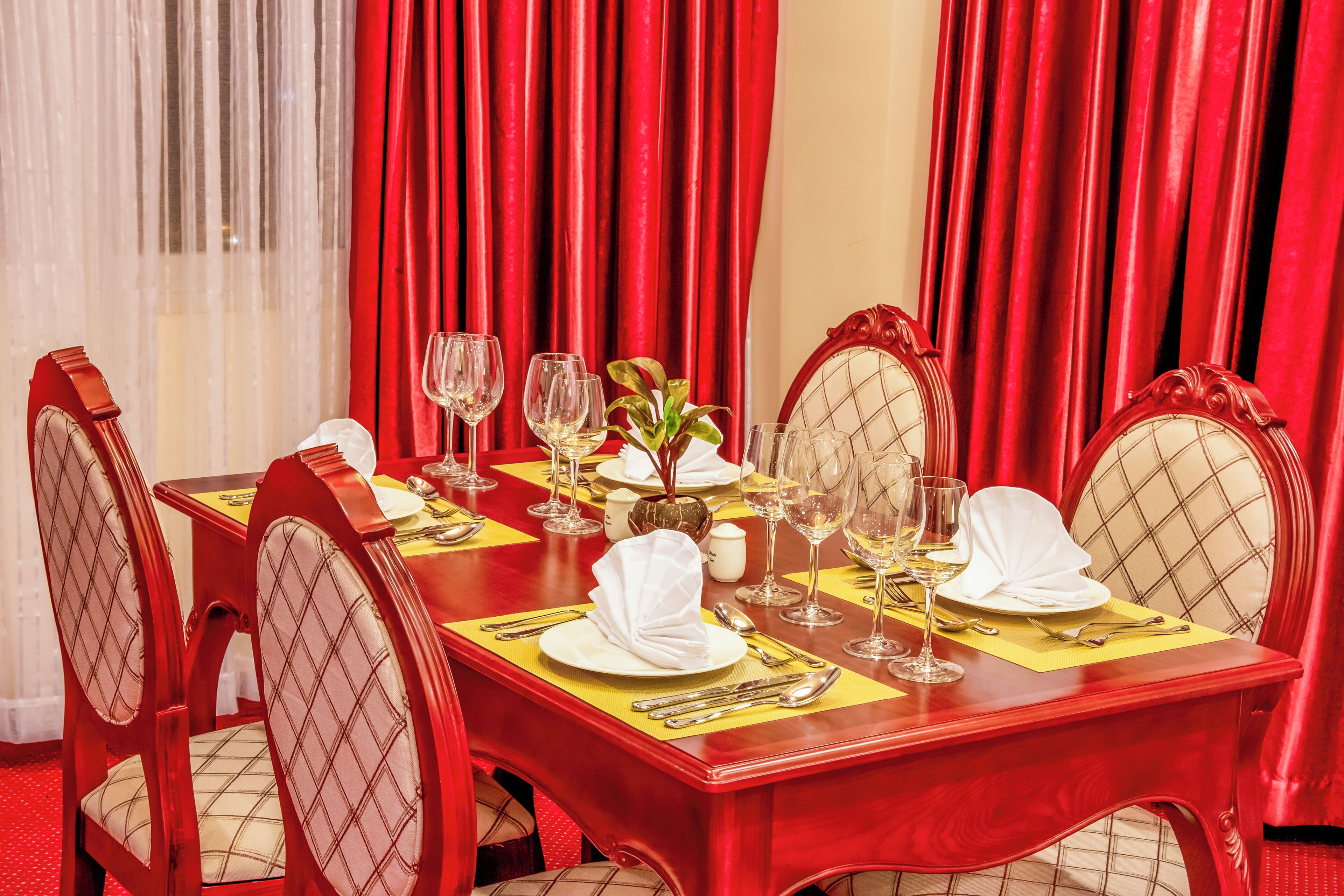 Presidential Suite | In-room dining