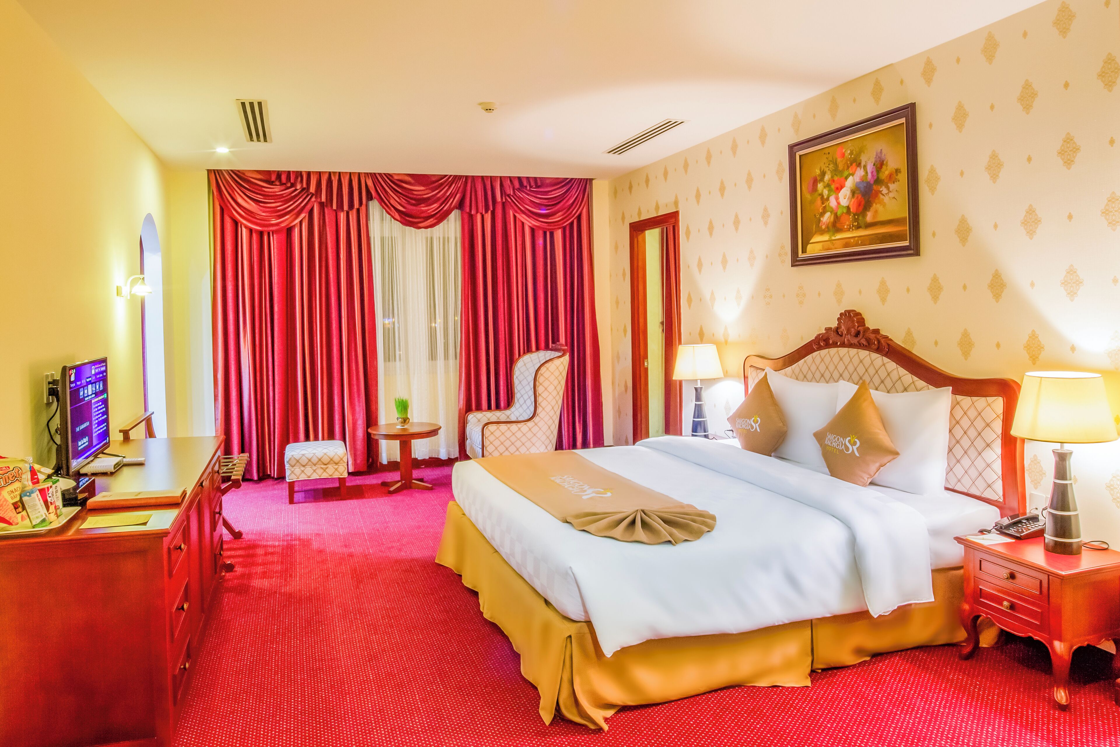 总统套房 | 高档床上用品、迷你吧、客房内保险箱、办公桌