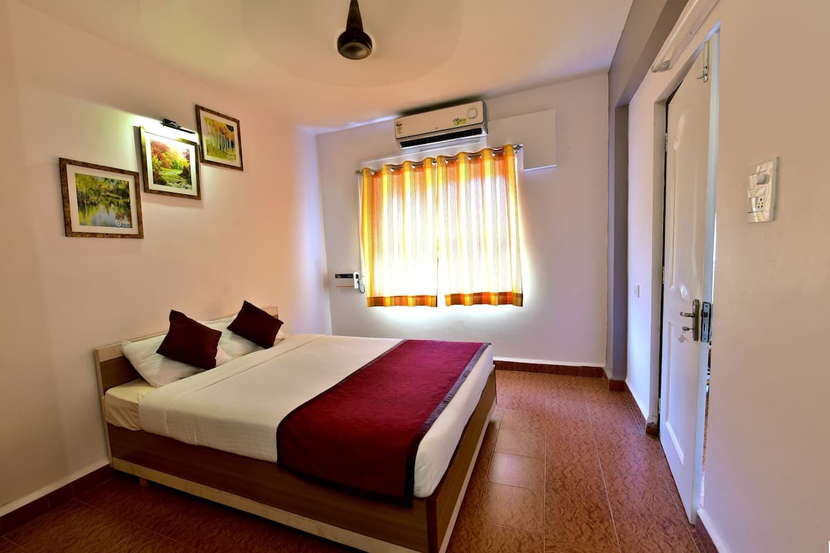 1 bedroom, desk, free WiFi