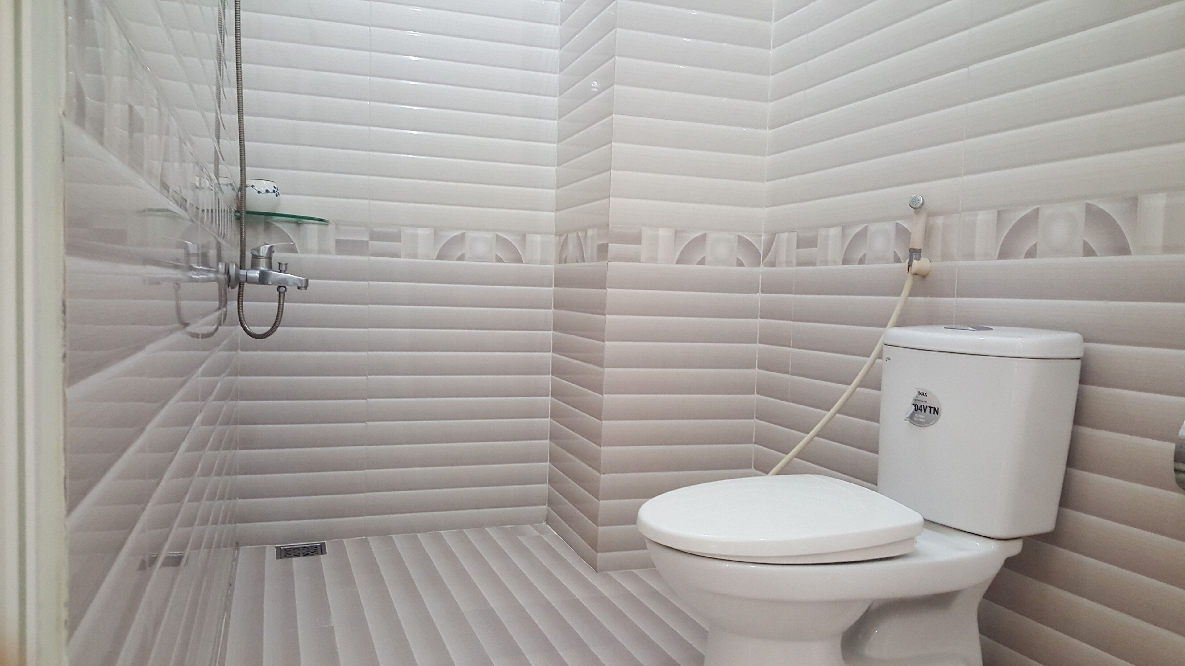 superior room, 2 single beds | bathroom | shower, towels