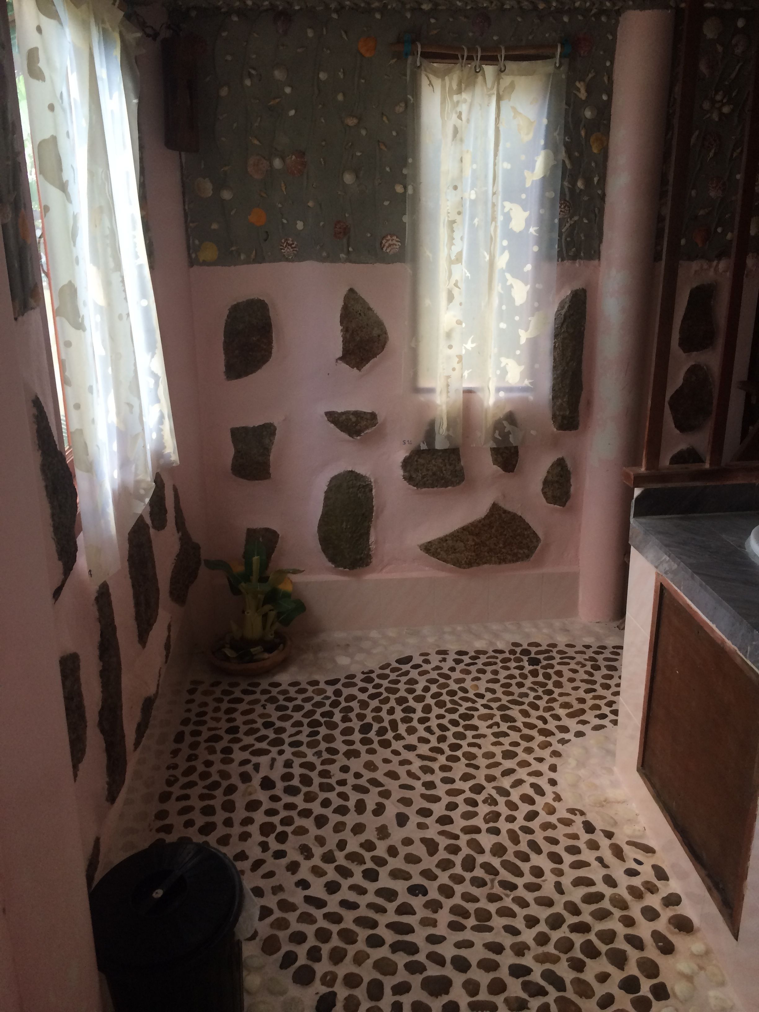 shower, free toiletries, towels