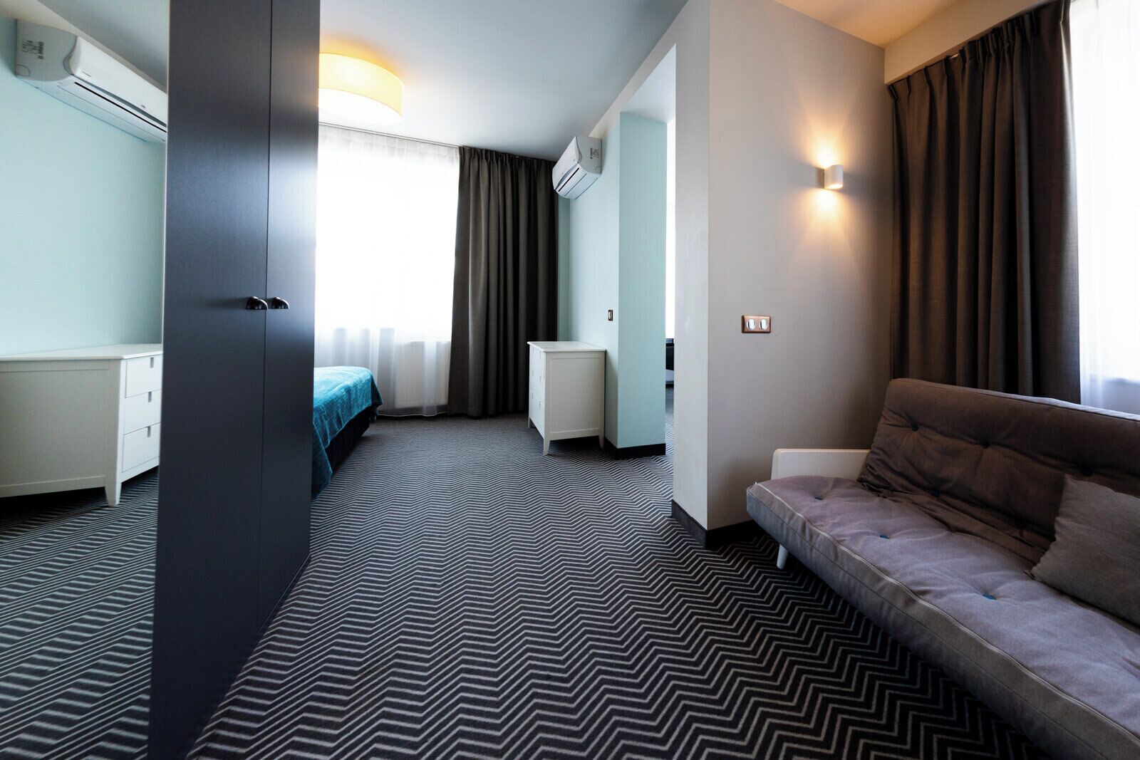 deluxe double room | in-room safe, desk, iron/ironing board, free cots/infant beds