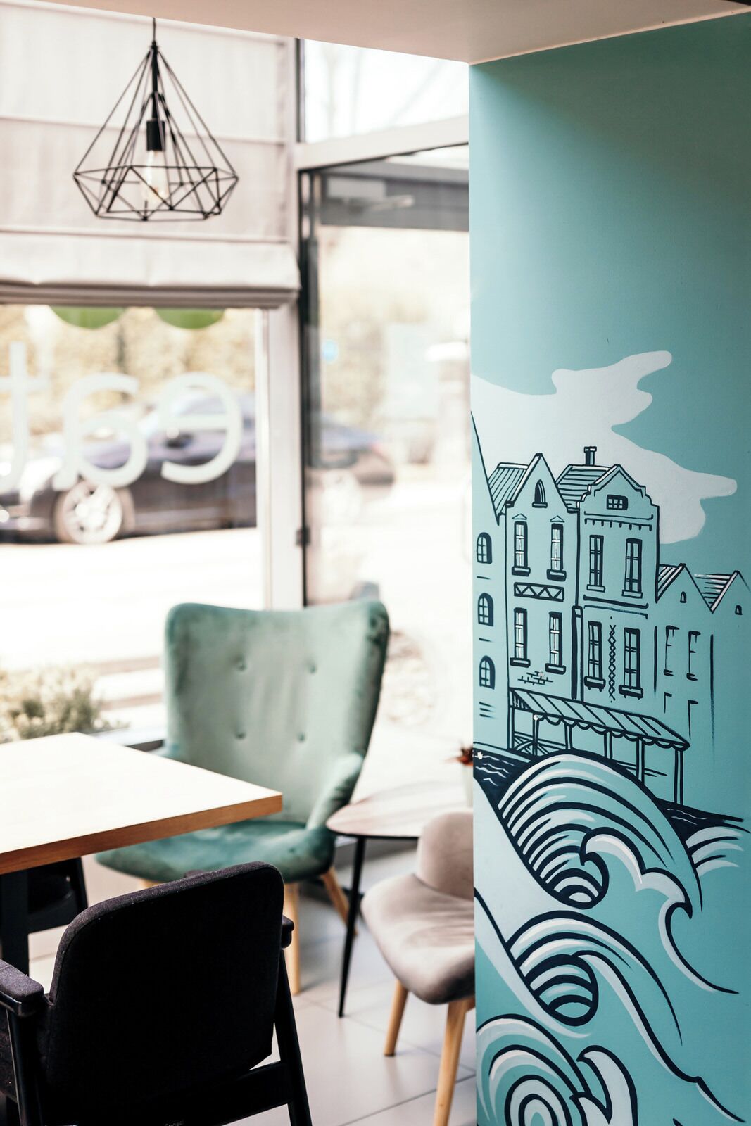 daily buffet breakfast for a fee