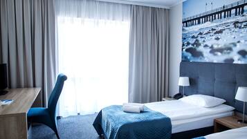 Premium Double or Twin Room | In-room safe, desk, iron/ironing board, free WiFi