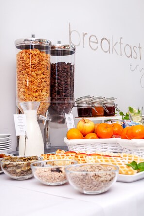 Buffet breakfast on weekends (PLN 39.00 per person) - Baltic Hotel (Gdynia)