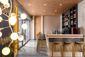 2 bars/lounges, poolside bar, beach bar - Side Story Resort & Spa (Manavgat)