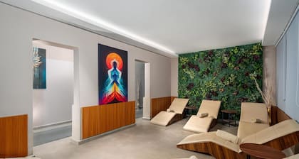 Side Story Resort & Spa