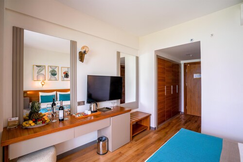 Side Story Resort & Spa