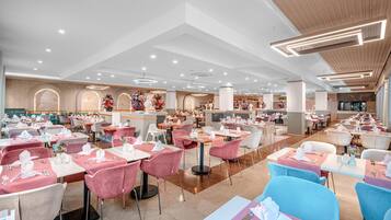 3 Restaurants, Frühstück, Mittagessen, Abendessen, türkische Küche