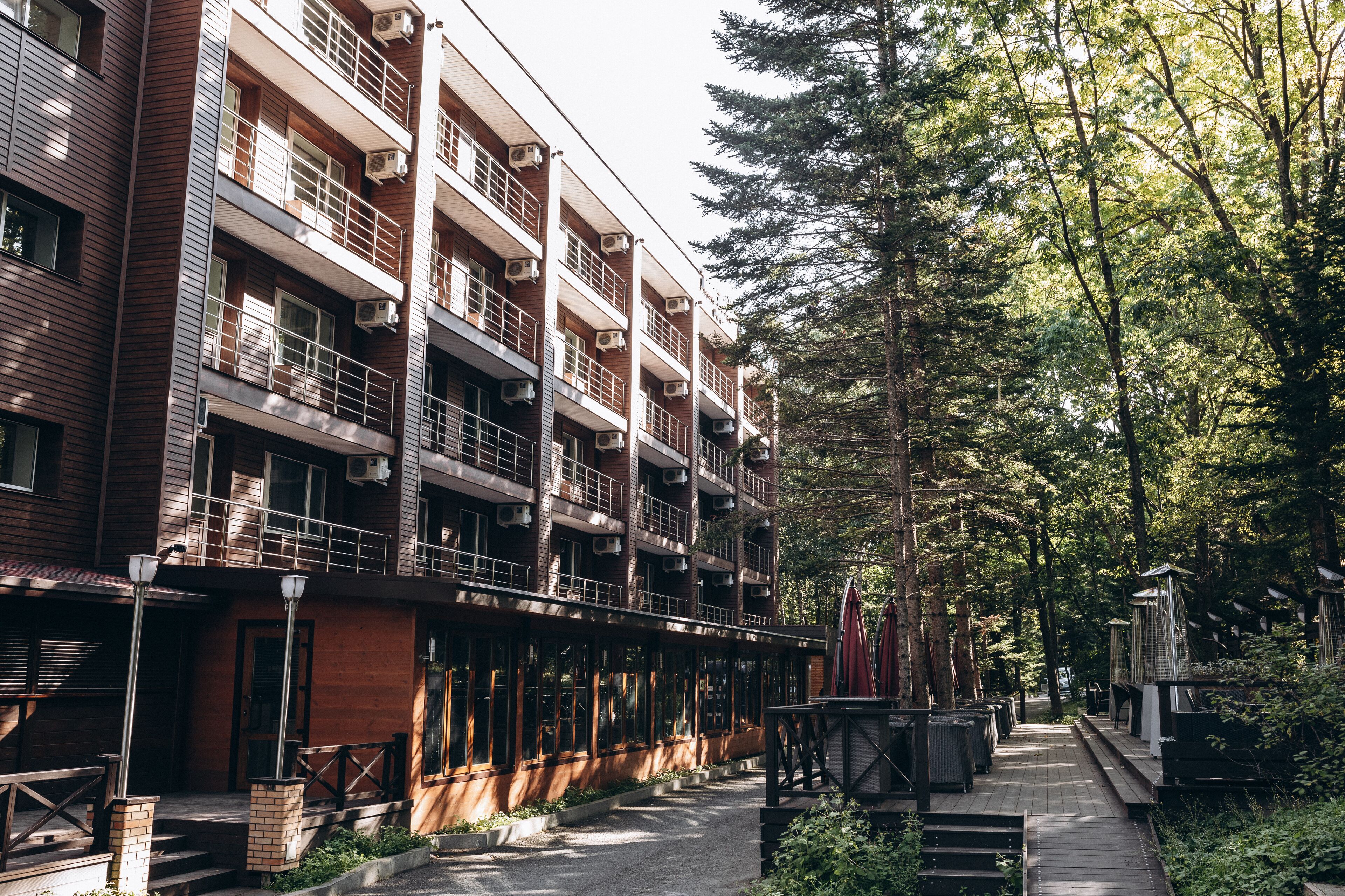 Kahden hengen standard-huone (kaksi sänkyä), 2 yhden hengen sänkyä, parveke, näköala puistoon | Ulkopuoli