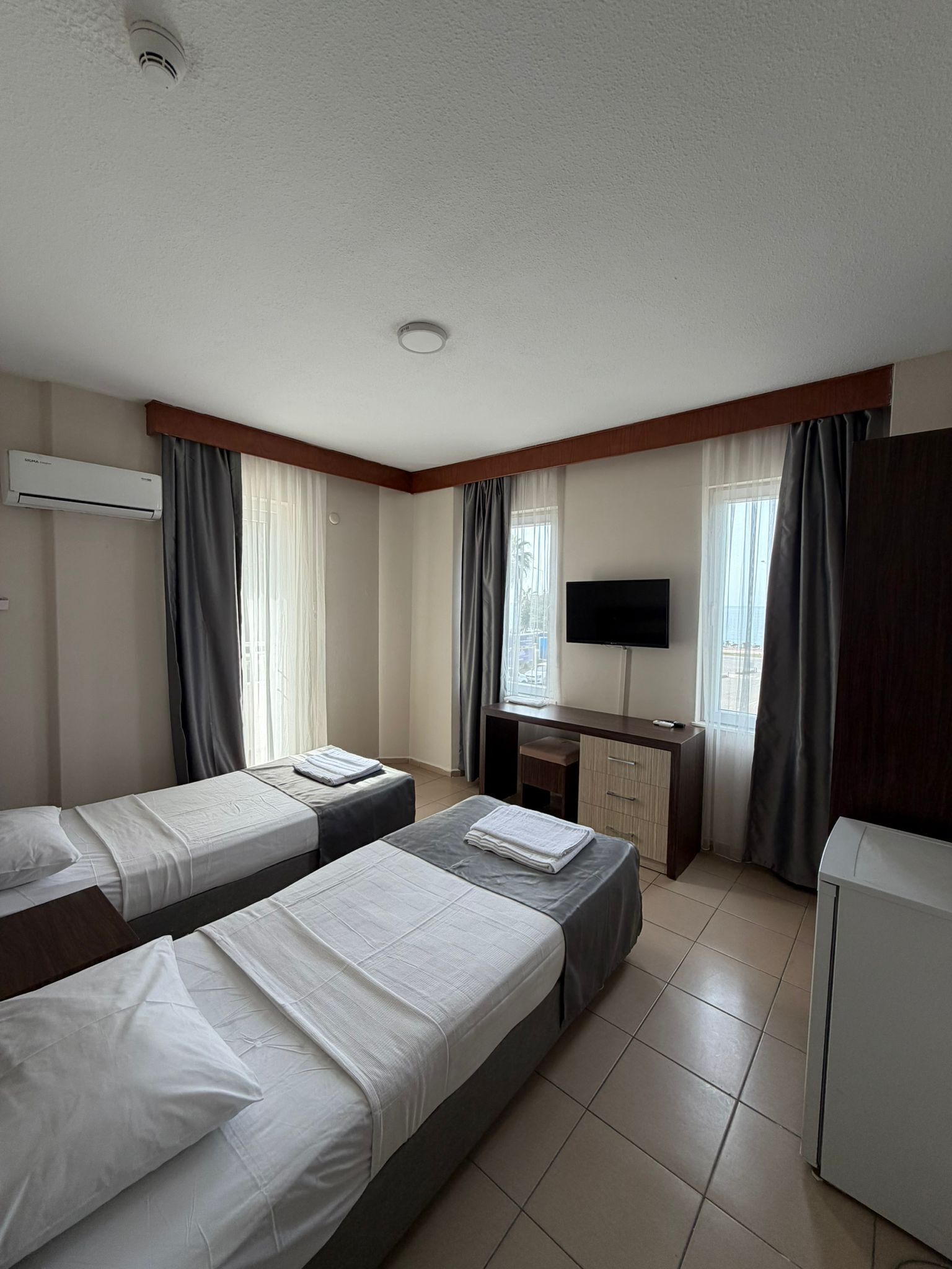 Standard Room | Desk, WiFi