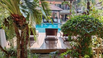 Biệt thự Cao cấp, 2 phòng ngủ, quang cảnh hồ bơi, cạnh hồ bơi | Hiên