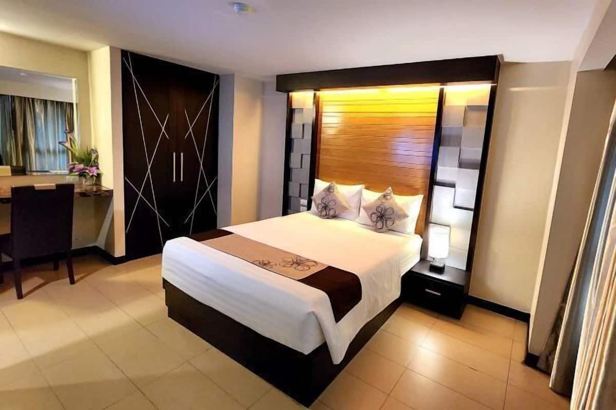 1 dormitorio, decoración individual, cortinas opacas