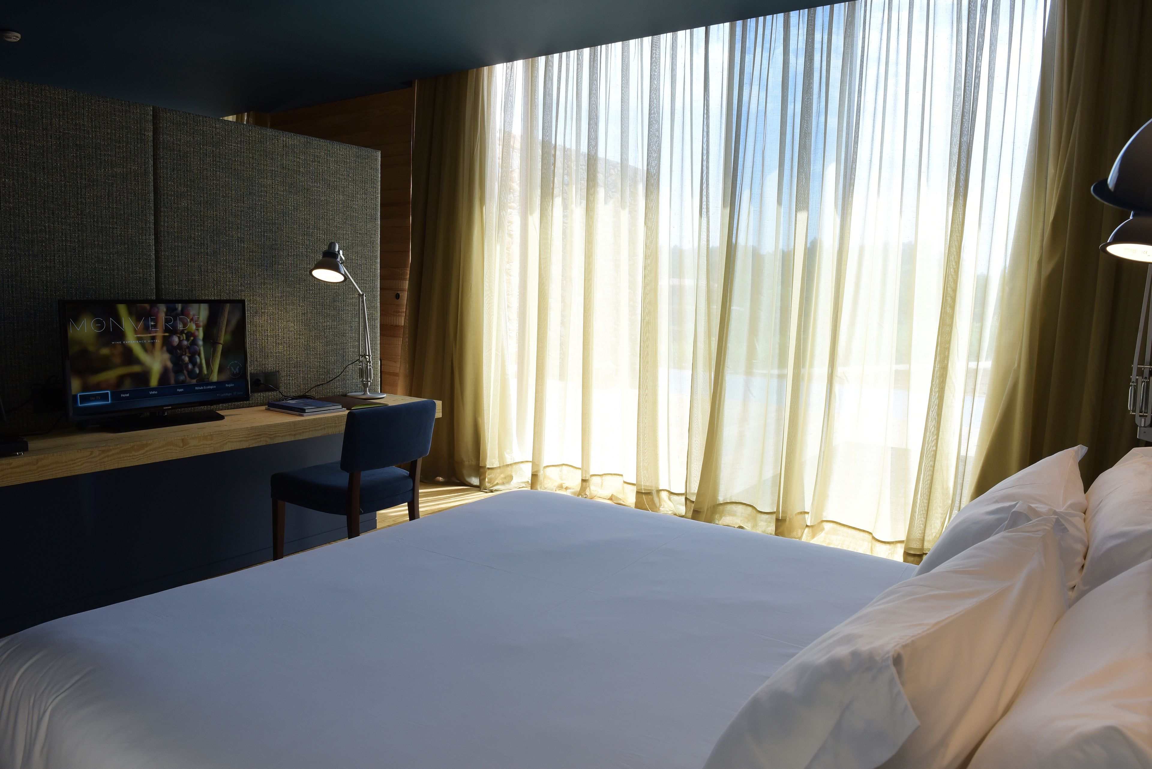 套房, 私人游泳池 | 迷你吧、客房内保险箱、隔音、免费 WiFi