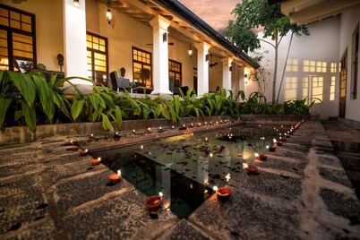 D Pavilion Boutique Hotel