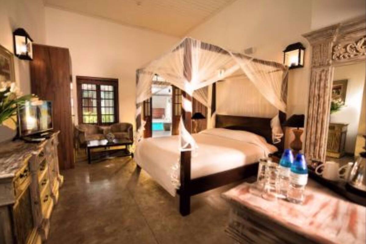 In-room safe, iron/ironing board (on request), free WiFi