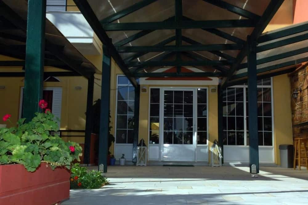 Sunrise Hotel
