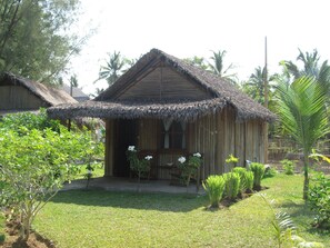 Bungalow | Exterior