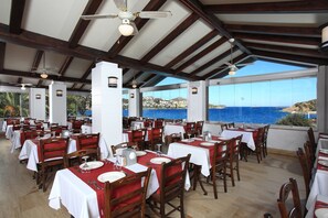 Frühstück, Mittagessen, Abendessen, türkische Küche 