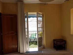 Chambres insonorisées, Wi-Fi gratuit, draps fournis