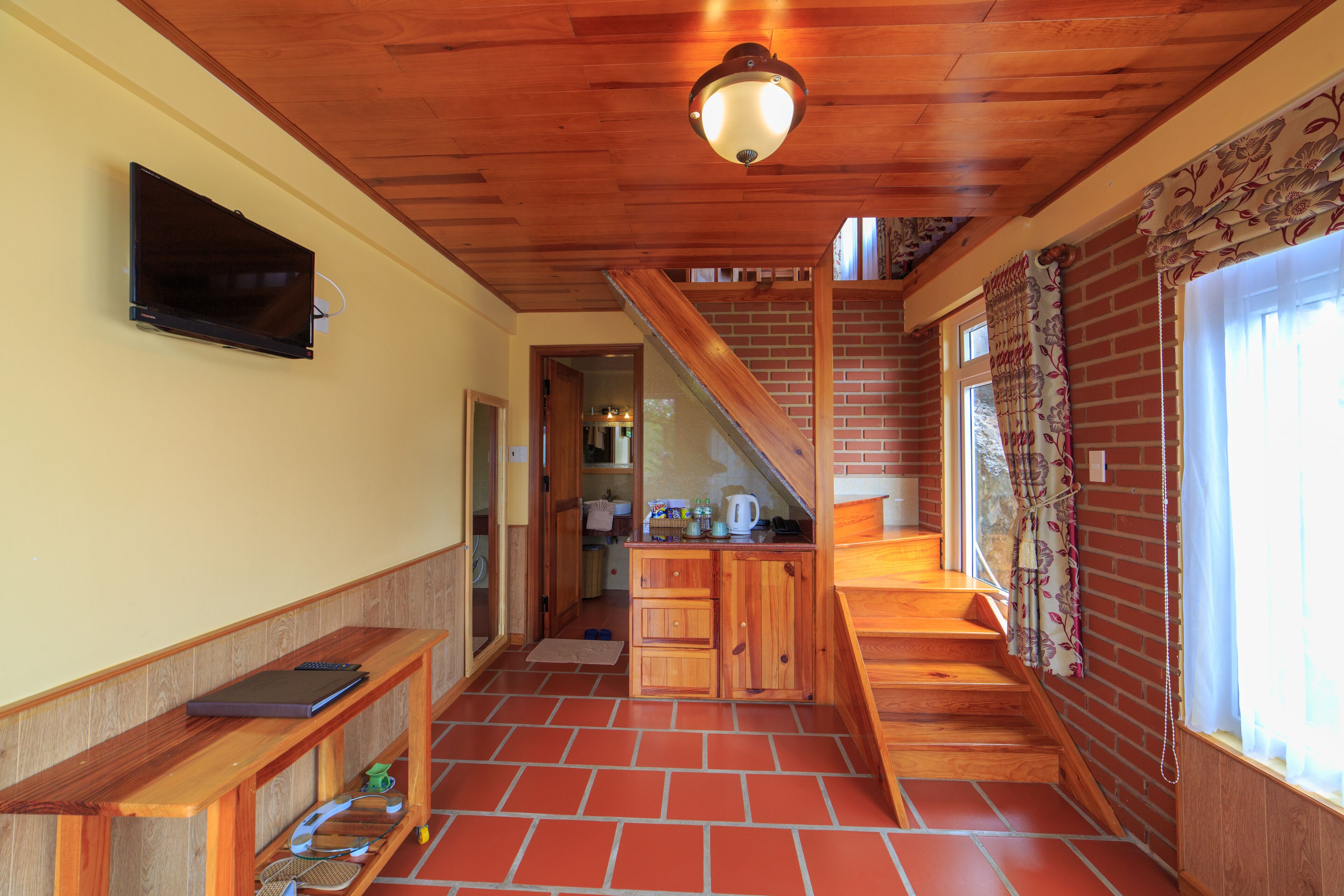 1 bedroom, premium bedding, minibar, in-room safe