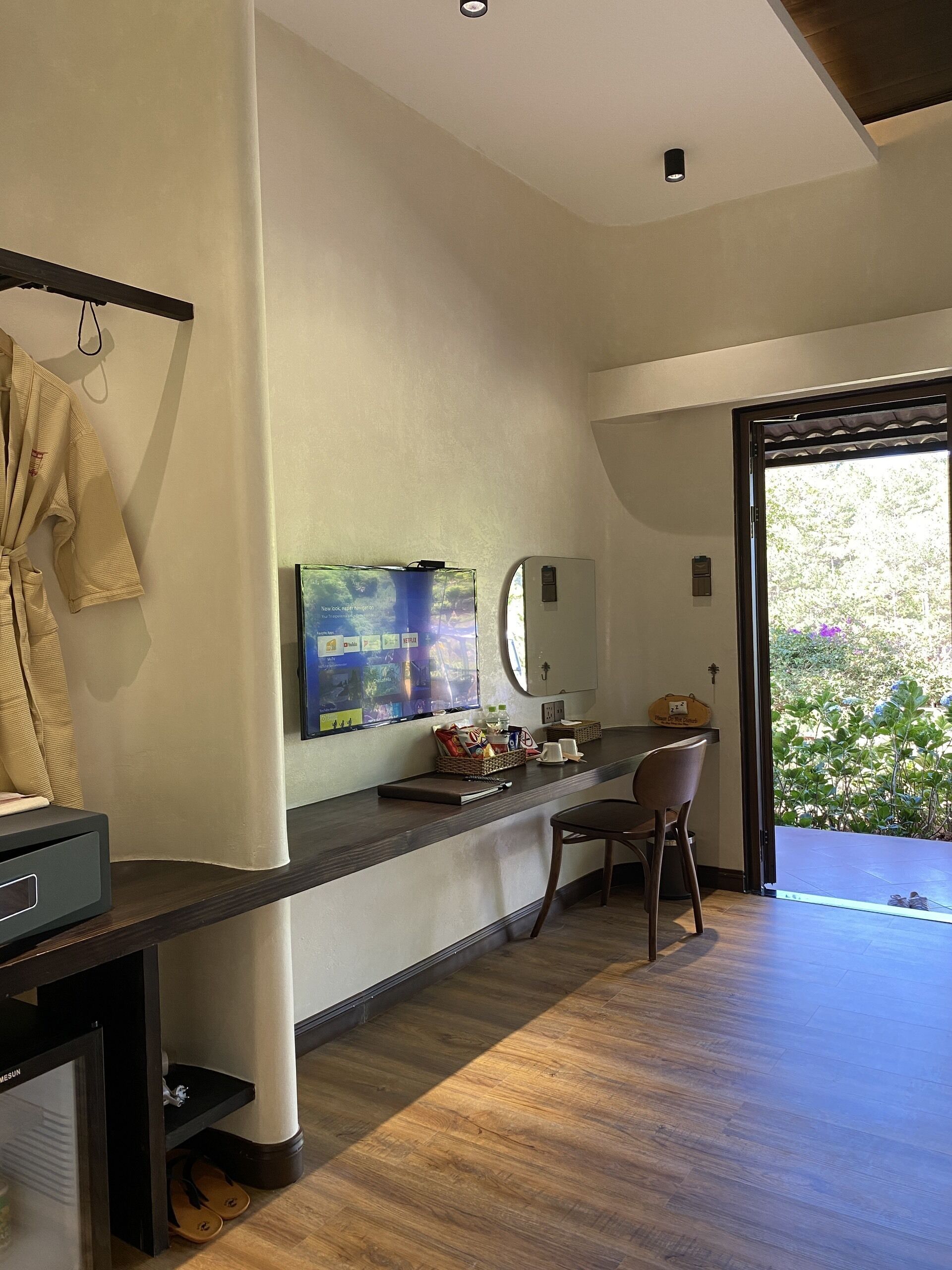 deluxe bungalow, mountain view | 1 bedroom, premium bedding, minibar, in-room safe