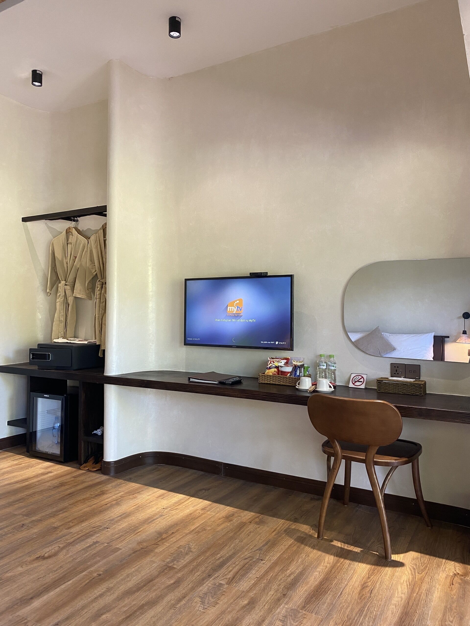 deluxe bungalow, mountain view | 1 bedroom, premium bedding, minibar, in-room safe