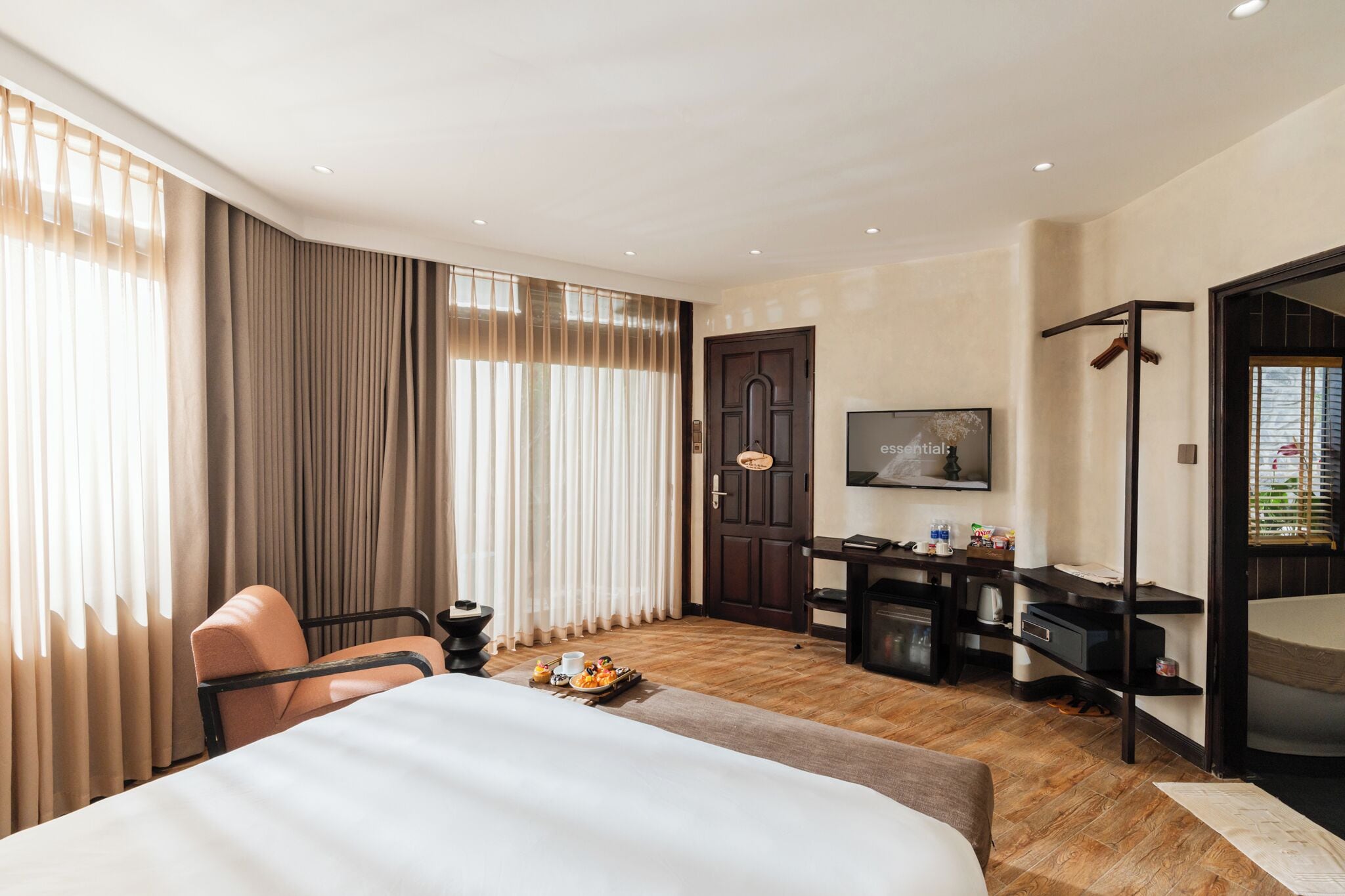 Bangalô superior, vista para a montanha | Roupas de cama premium, frigobar, cofres nos quartos, escrivaninha