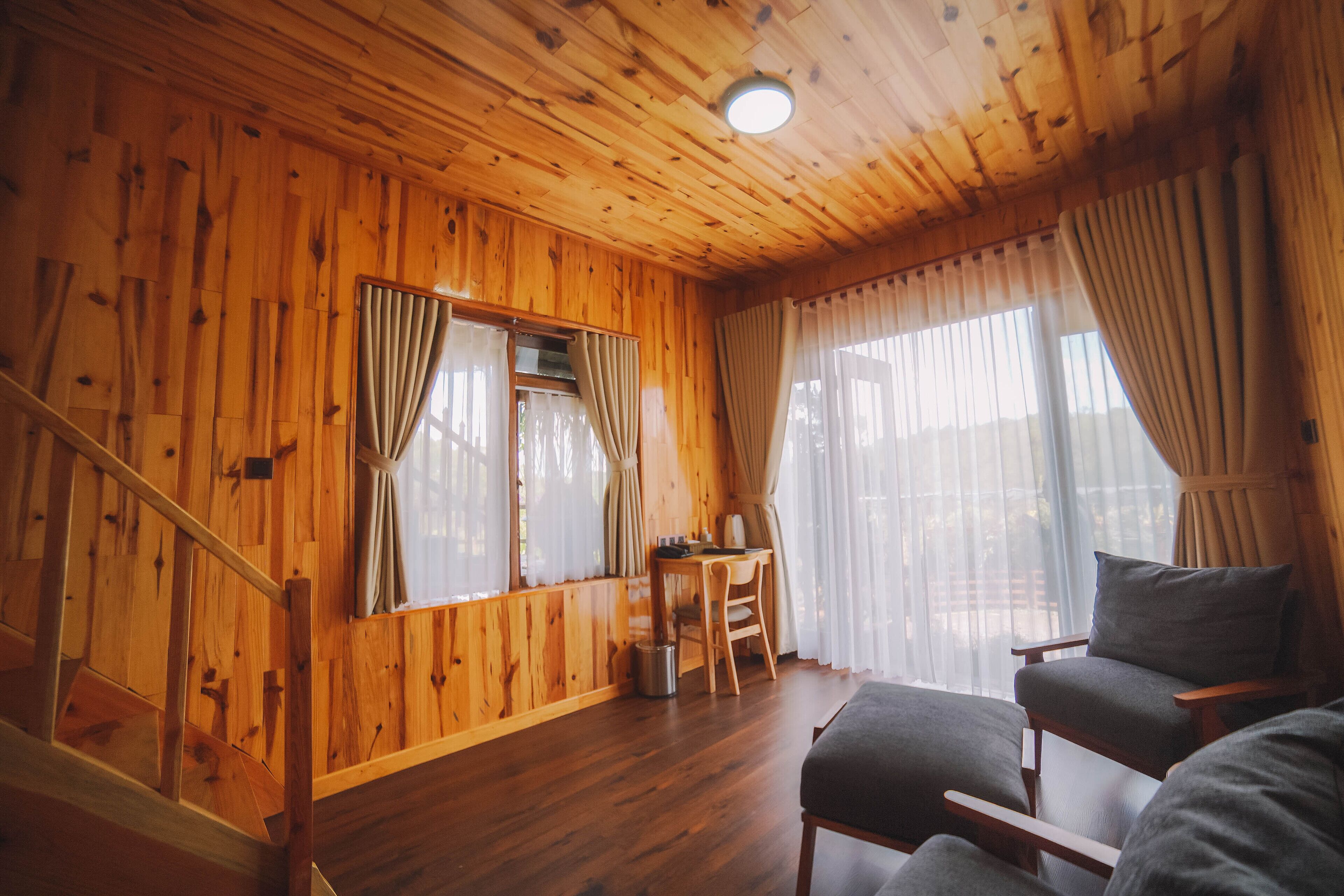 1 bedroom, premium bedding, minibar, in-room safe