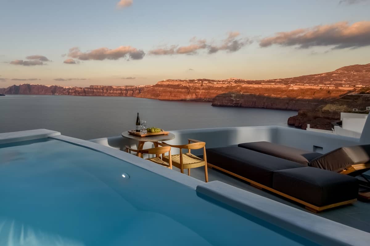 Premium Suite, Plunge Pool, Caldera view | Balcony view