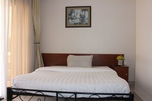 โต๊ะทำงาน