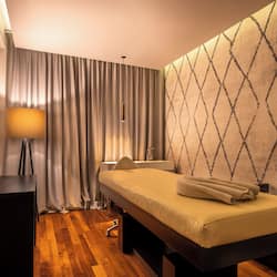 Couples treatment rooms, Turkish bath, body treatments, Thai massages