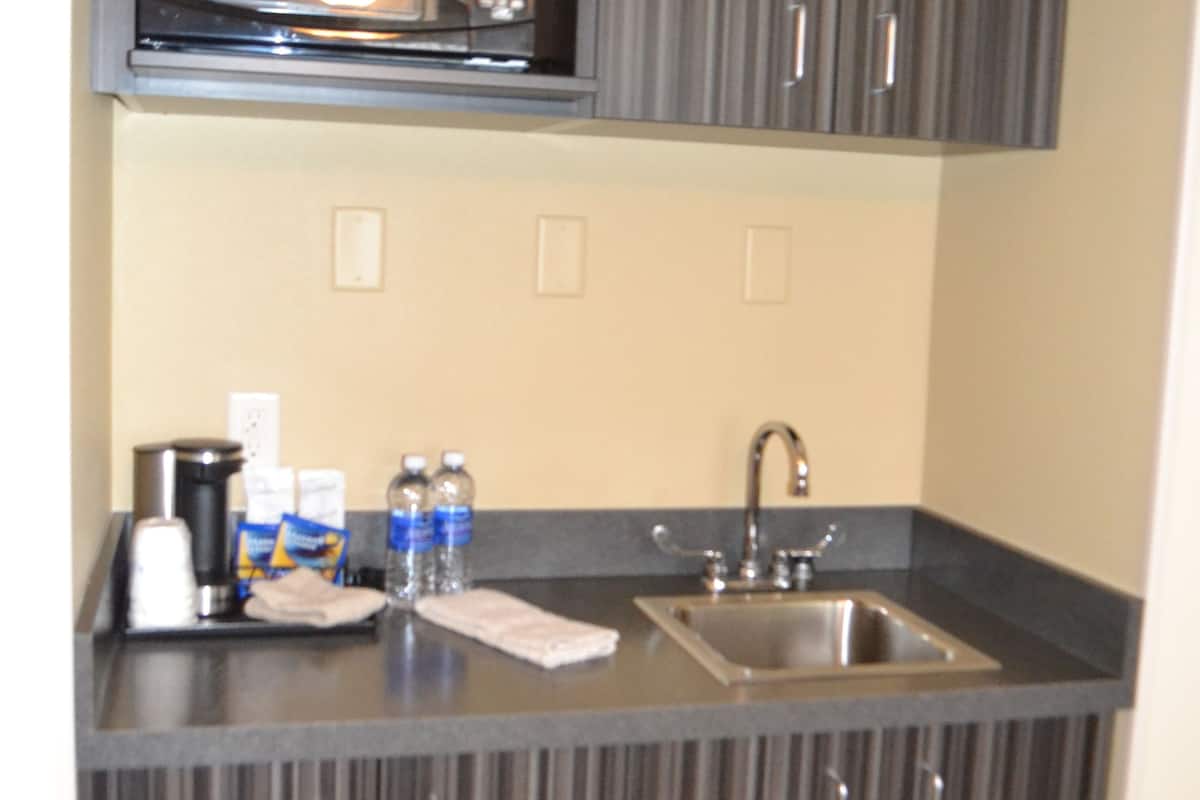 suite, accessible | pillow-top beds, desk, iron/ironing board, rollaway beds