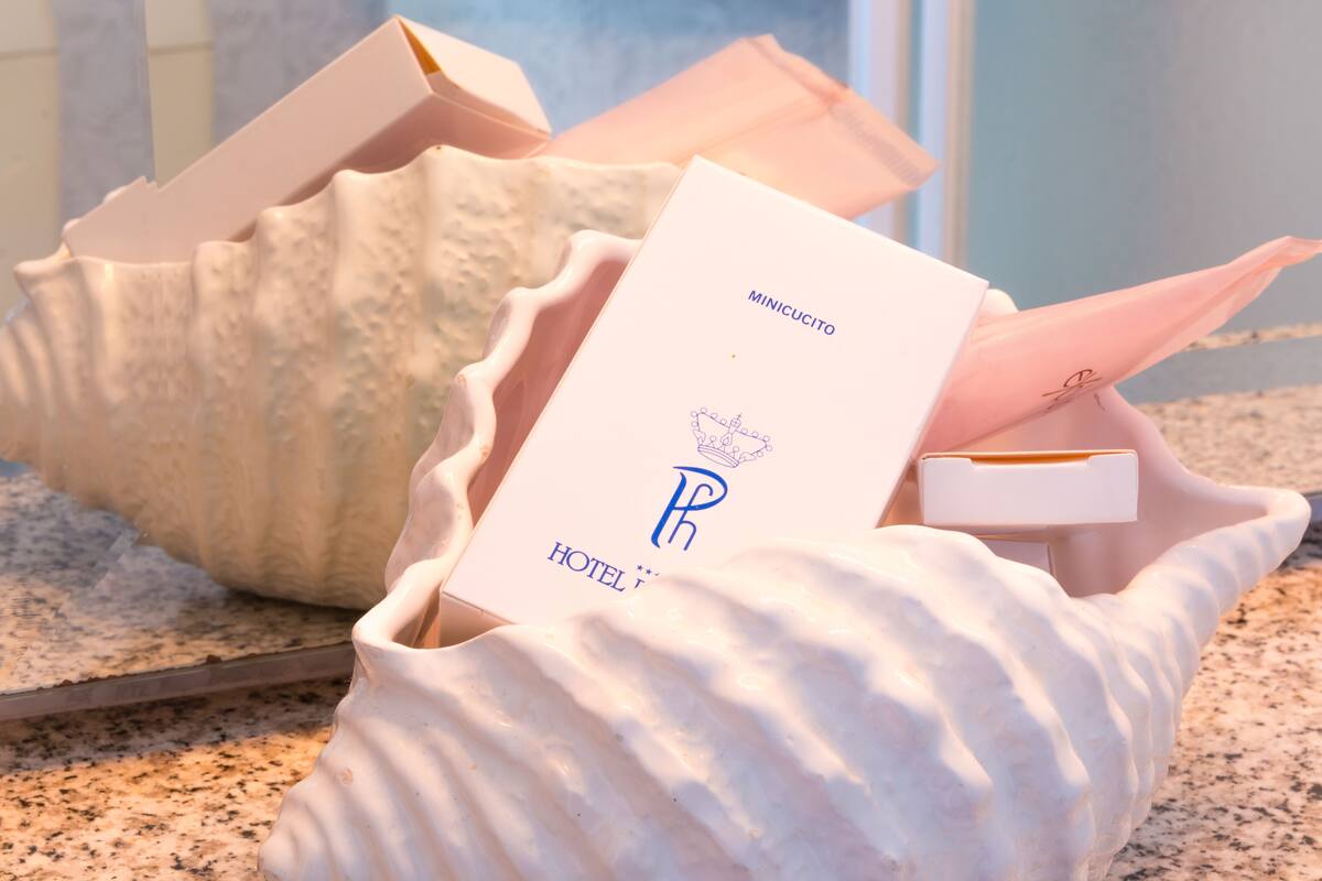 deep-soaking bathtub, bidet, towels