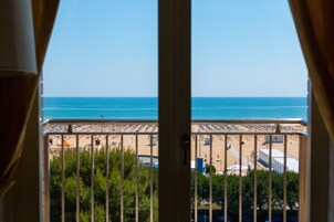 Suite junior, vistas al mar | Vistas desde la habitación