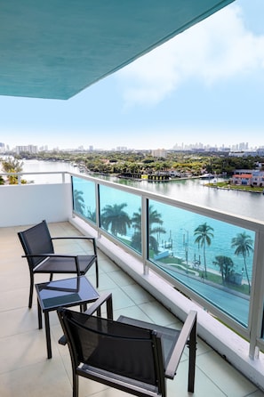 Premier Suite, 3 Bedrooms, 2 Bathrooms, Bay View | Balcony
