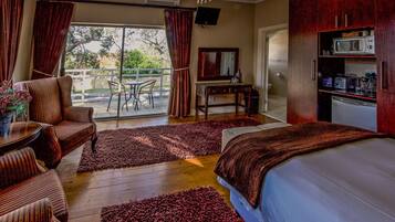 Executive Double Room, Balcony | Premium bedding, free WiFi