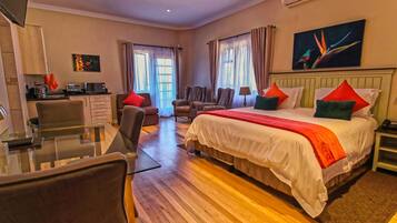 King Large Room, Balcony | Hochwertige Bettwaren, kostenloses WLAN