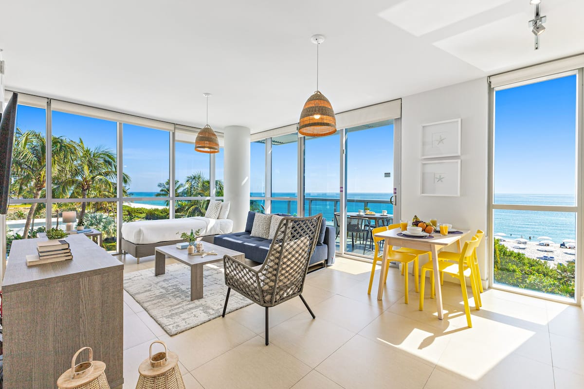 Superior Apartment, 1 Bedroom, Ocean View, Corner | Living area | 50-inch Smart TV with digital channels, streaming services