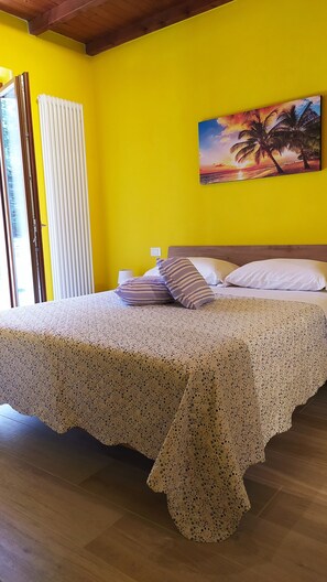 House, 2 Bedrooms, Terrace, Lake View Independent | Free WiFi, bed sheets - B&B Casa Della Musica Lake View (Mandello del Lario)