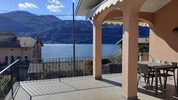 House, 2 Bedrooms, Terrace, Lake View Independent | Teras/patio