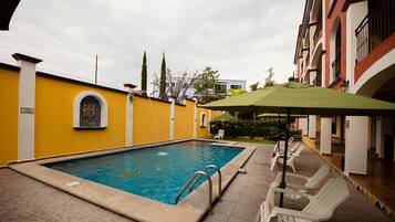 Udendørs pool