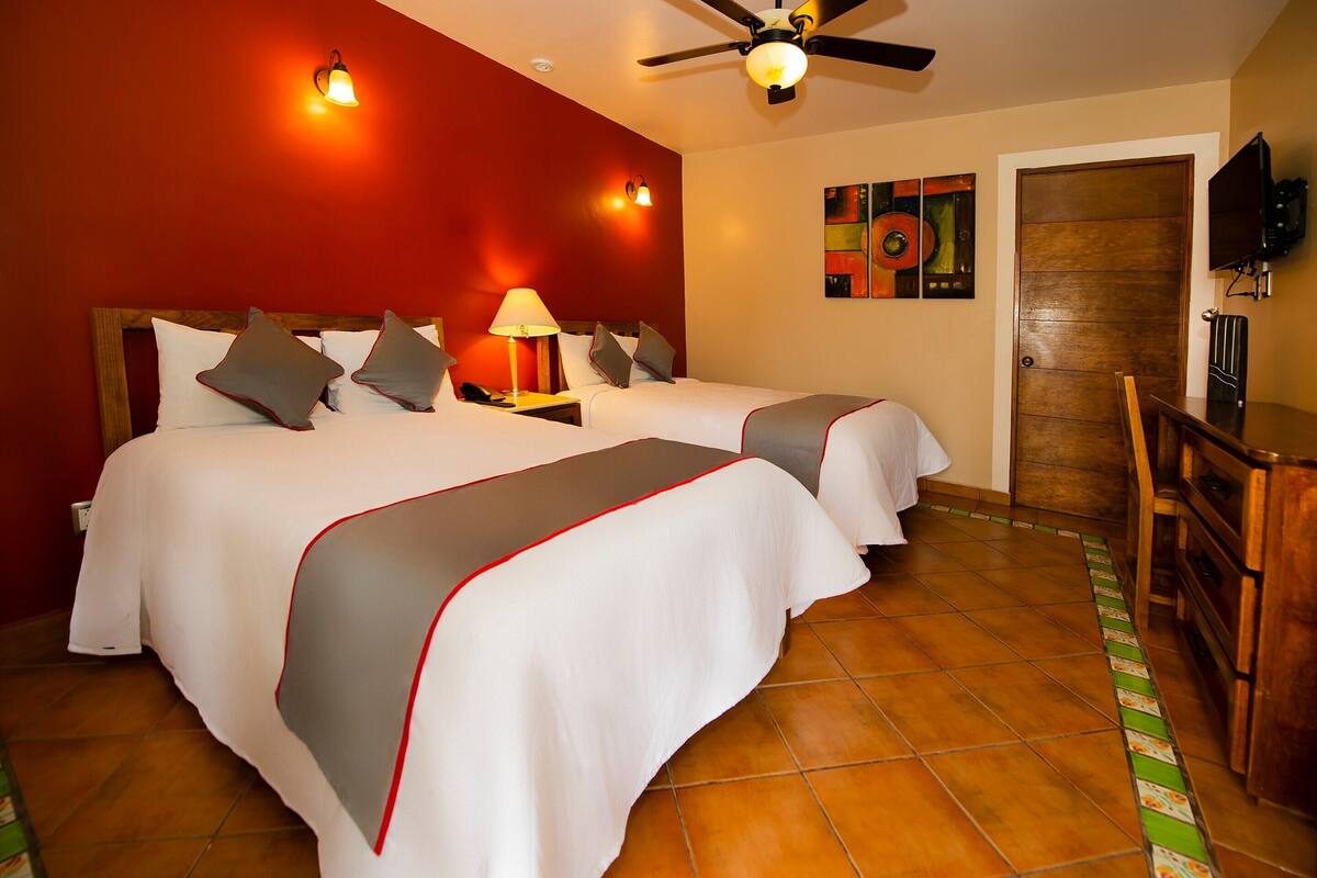 Premium bedding, down duvets, desk, free WiFi
