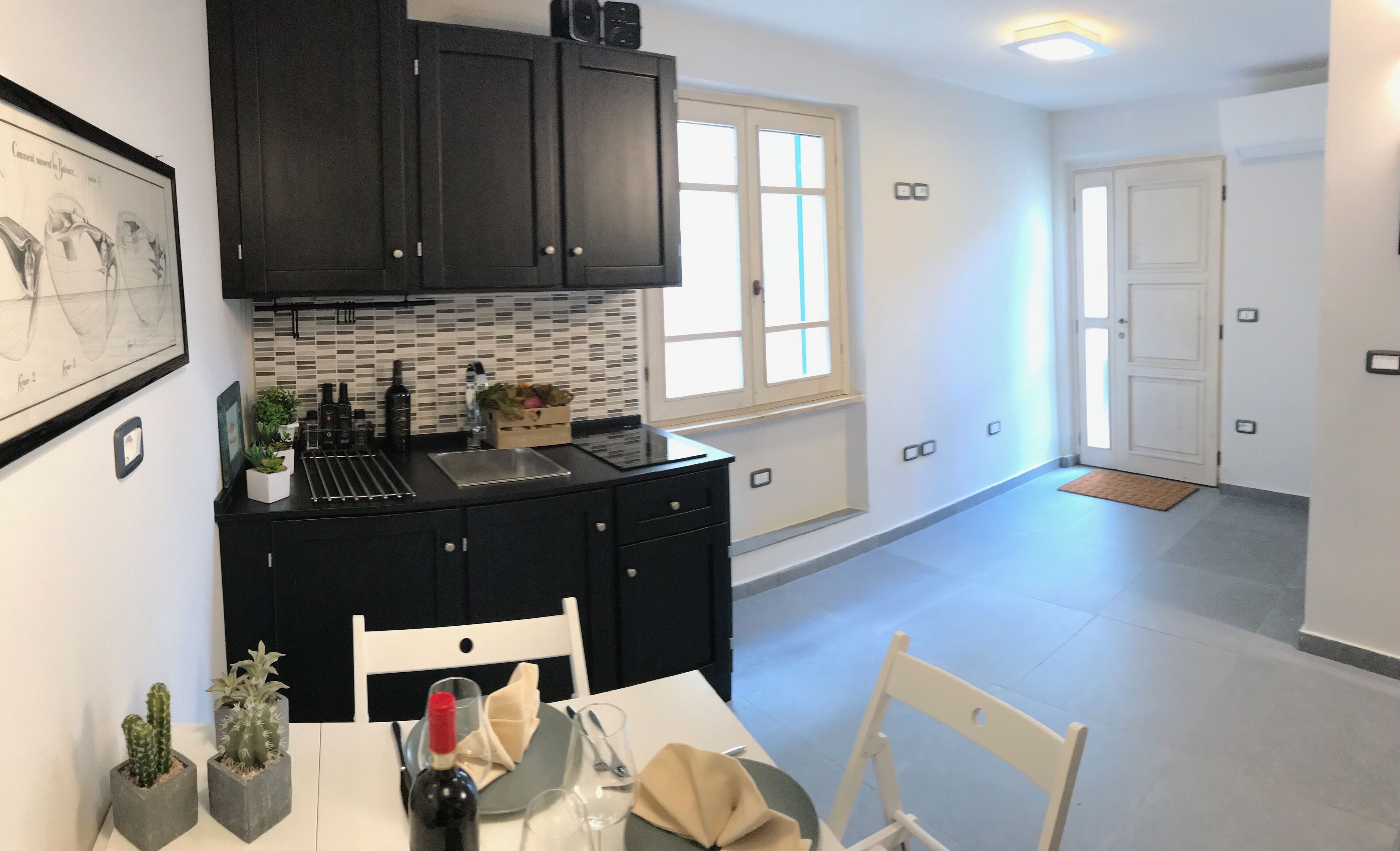 family apartment, 2 bedrooms, non smoking, kitchen (appartamento nel borgo) | living area | 40-inch led tv with satellite channels, tv