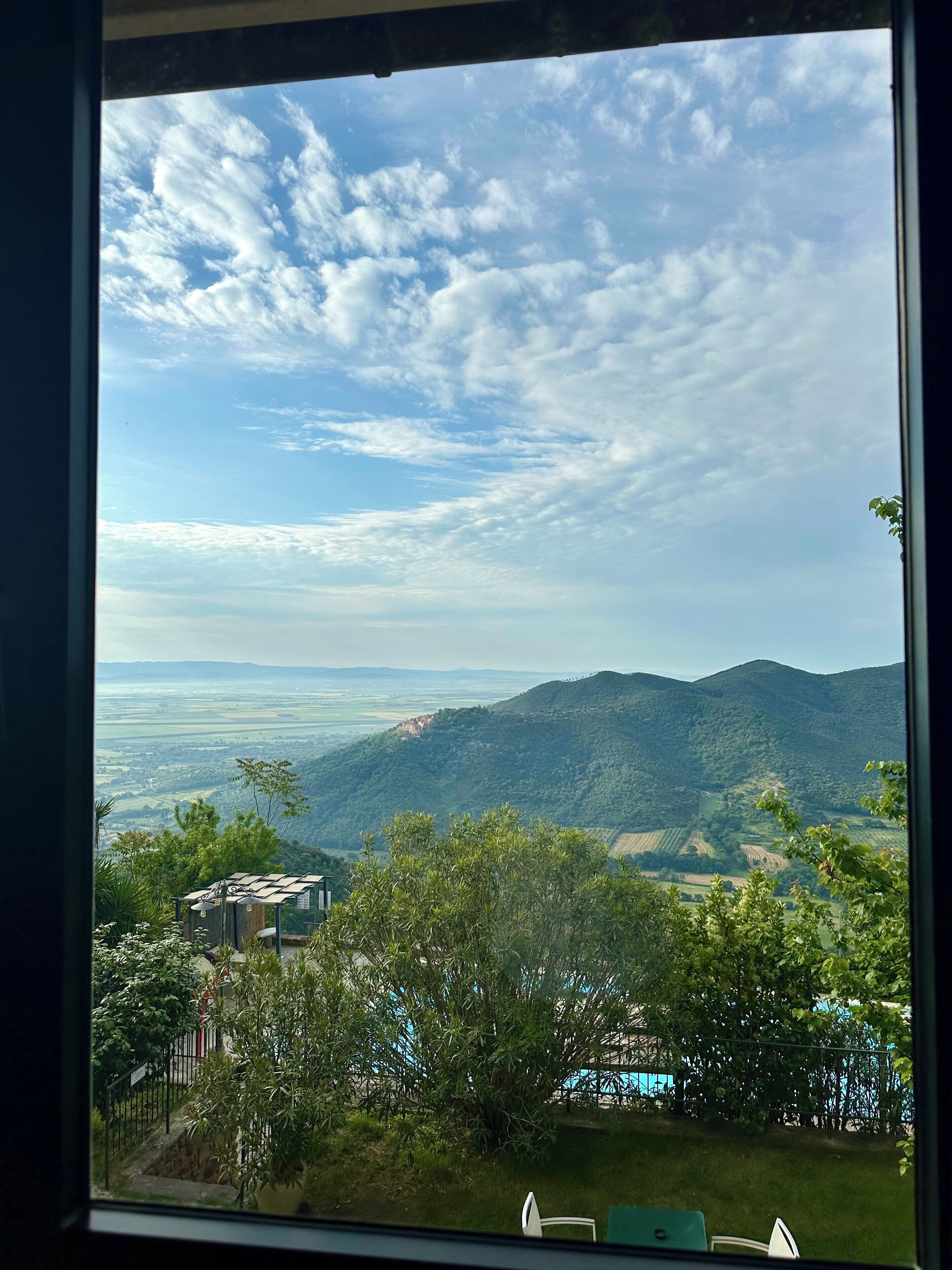 panoramic room, 1 king bed with sofa bed, non smoking, valley view | frette italian sheets, premium bedding, pillow-top beds, minibar